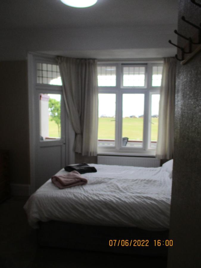 Sefton Lodge Seafront ,Panoramic Sea View Ensuite Balcony Rooms Available, Guest Garden Paignton Exterior photo