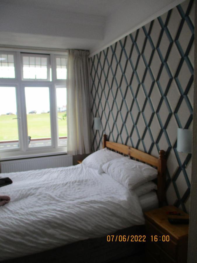 Sefton Lodge Seafront ,Panoramic Sea View Ensuite Balcony Rooms Available, Guest Garden Paignton Exterior photo